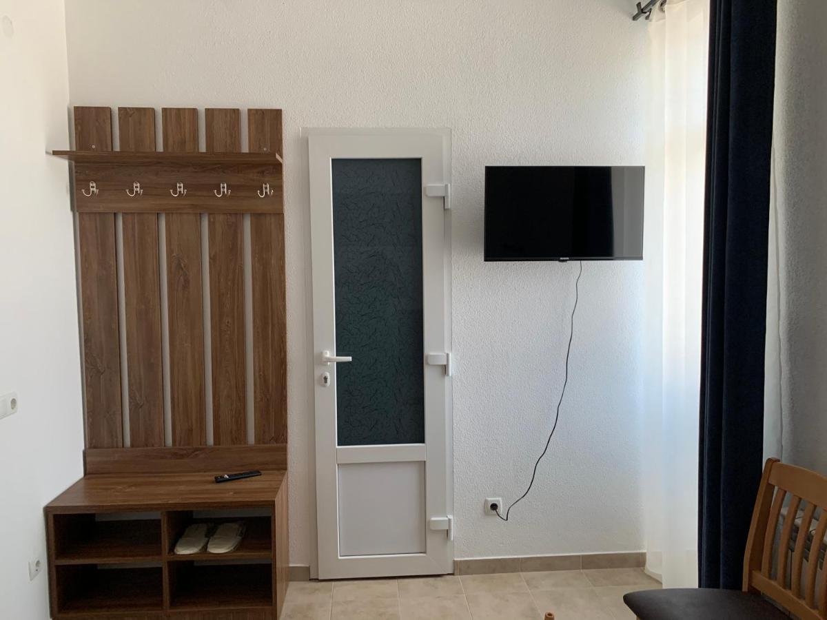 Zig Zag Hotel Kamianets-Podilskyi Ngoại thất bức ảnh