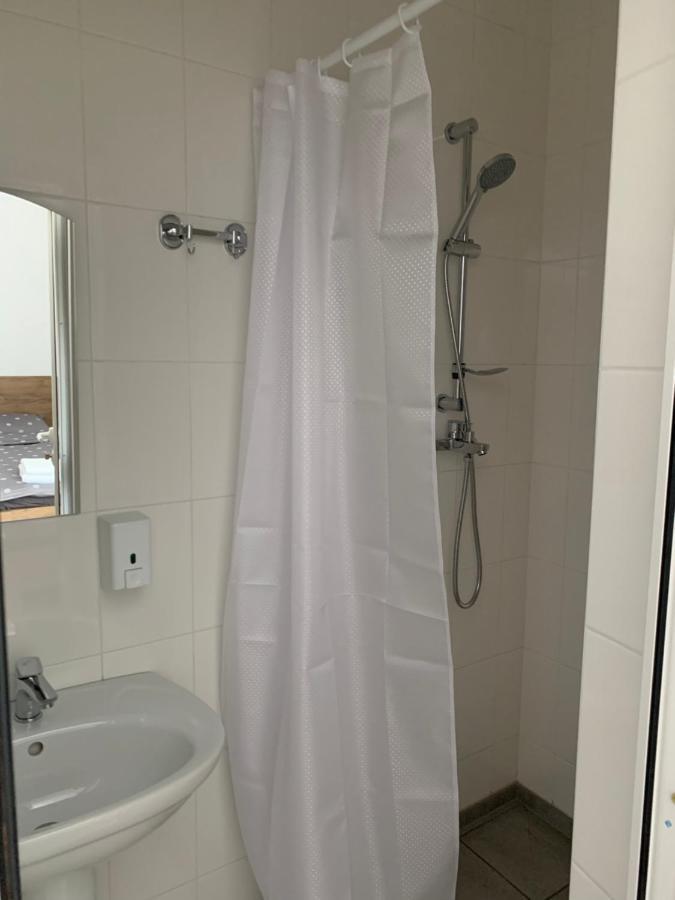 Zig Zag Hotel Kamianets-Podilskyi Ngoại thất bức ảnh
