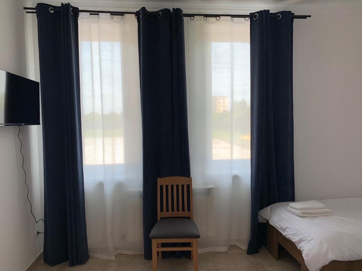 Zig Zag Hotel Kamianets-Podilskyi Ngoại thất bức ảnh