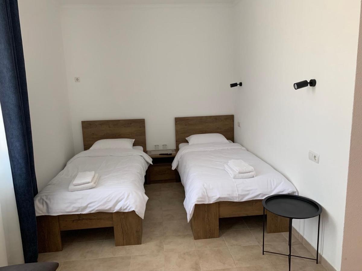 Zig Zag Hotel Kamianets-Podilskyi Ngoại thất bức ảnh