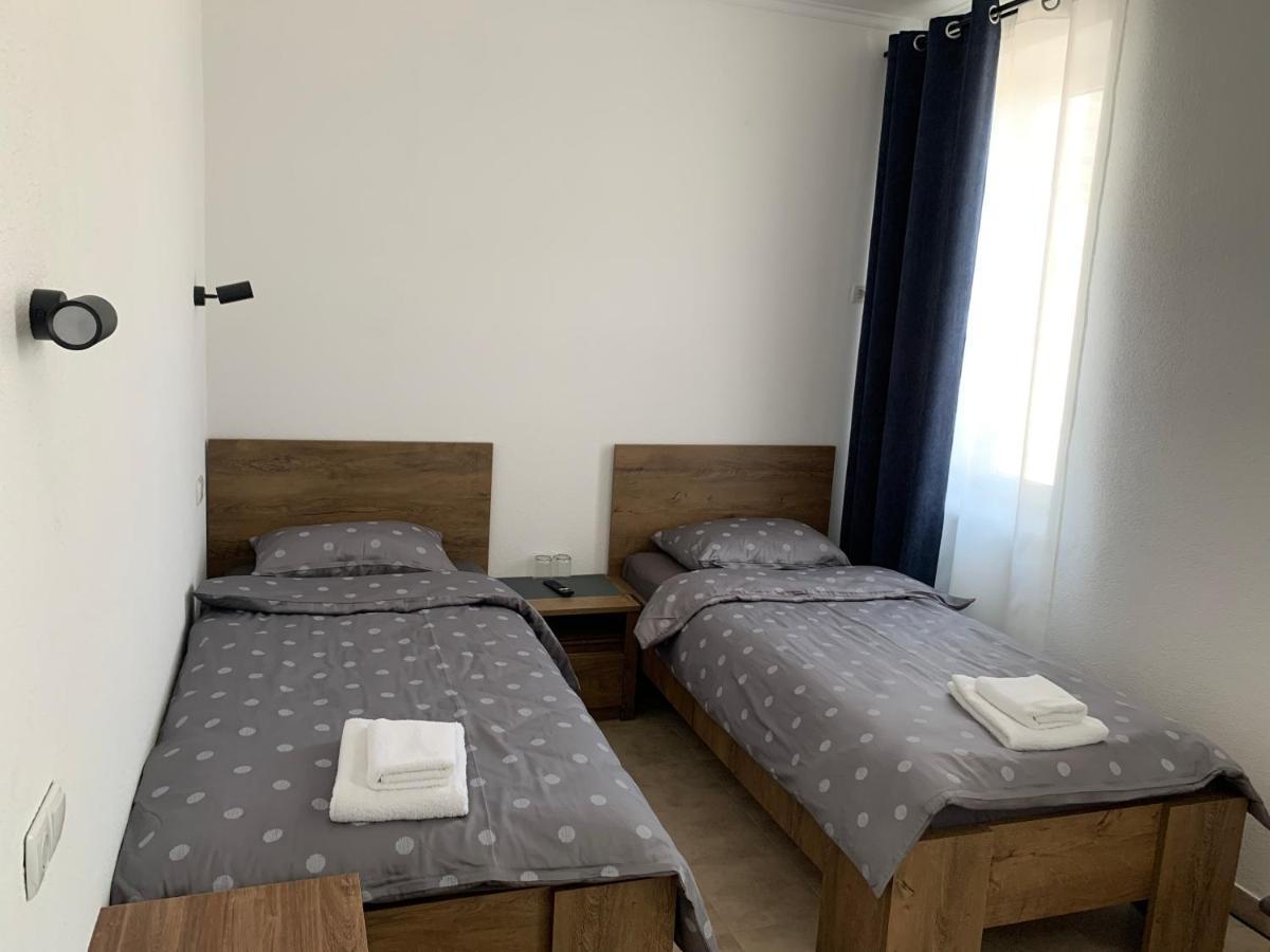 Zig Zag Hotel Kamianets-Podilskyi Ngoại thất bức ảnh